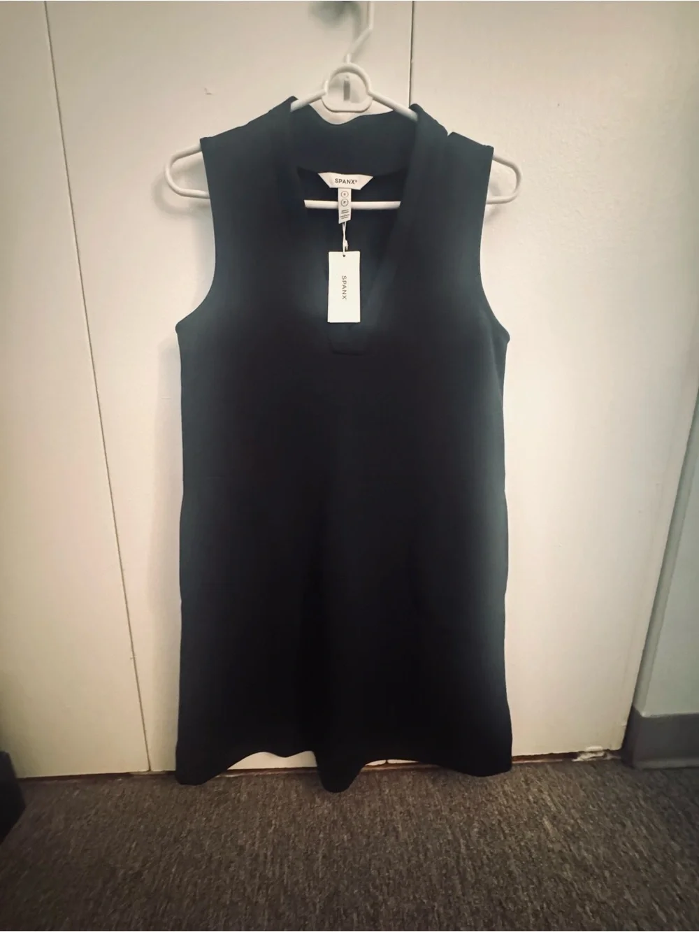 SPANX Air Essentials V-Neck Sleeveless Black Ponte Shift Dress